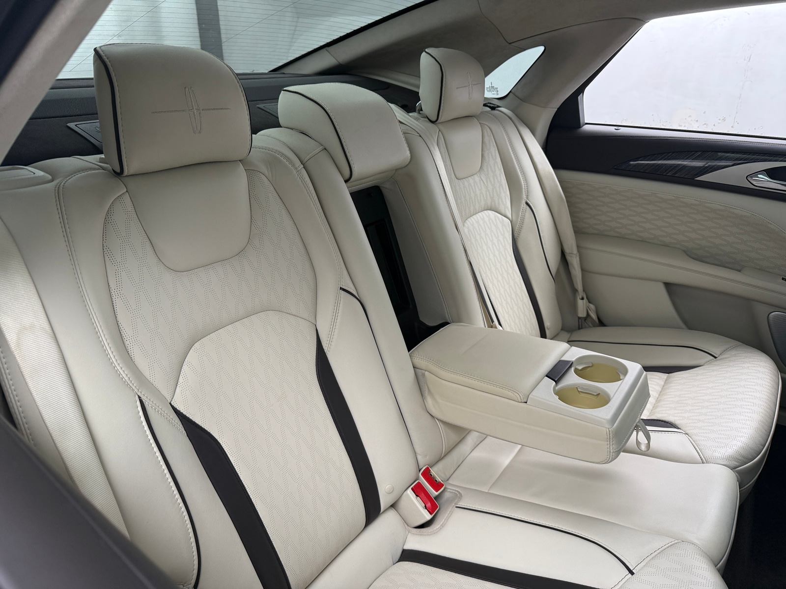 Thumbnail: 2017 Lincoln MKZ - 5