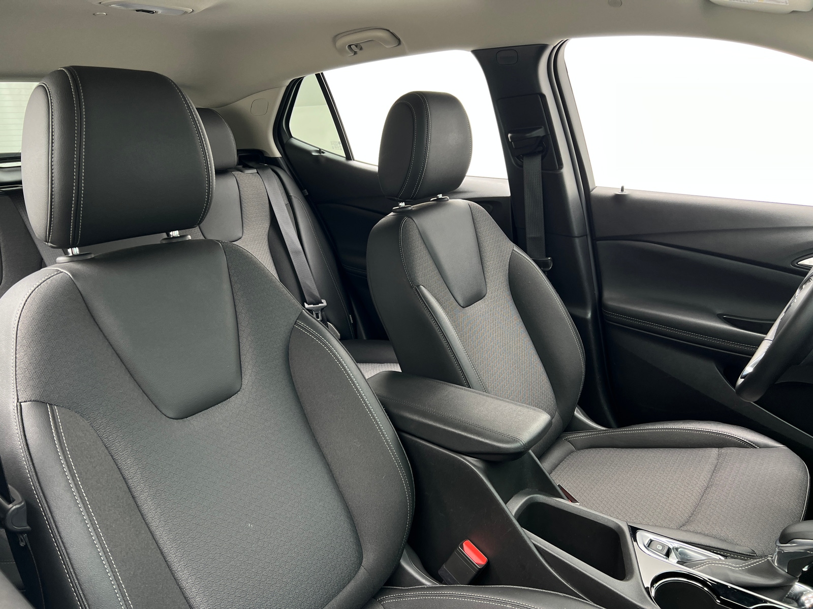 Thumbnail: 2025 Buick Encore GX - 2