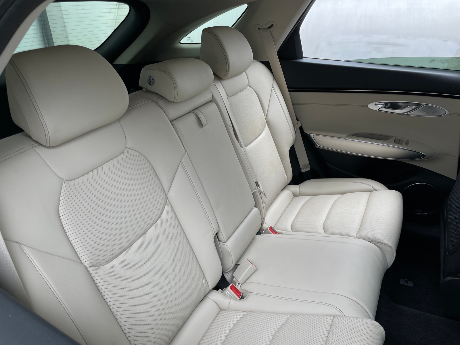 Thumbnail: 2022 Genesis GV70 - 5