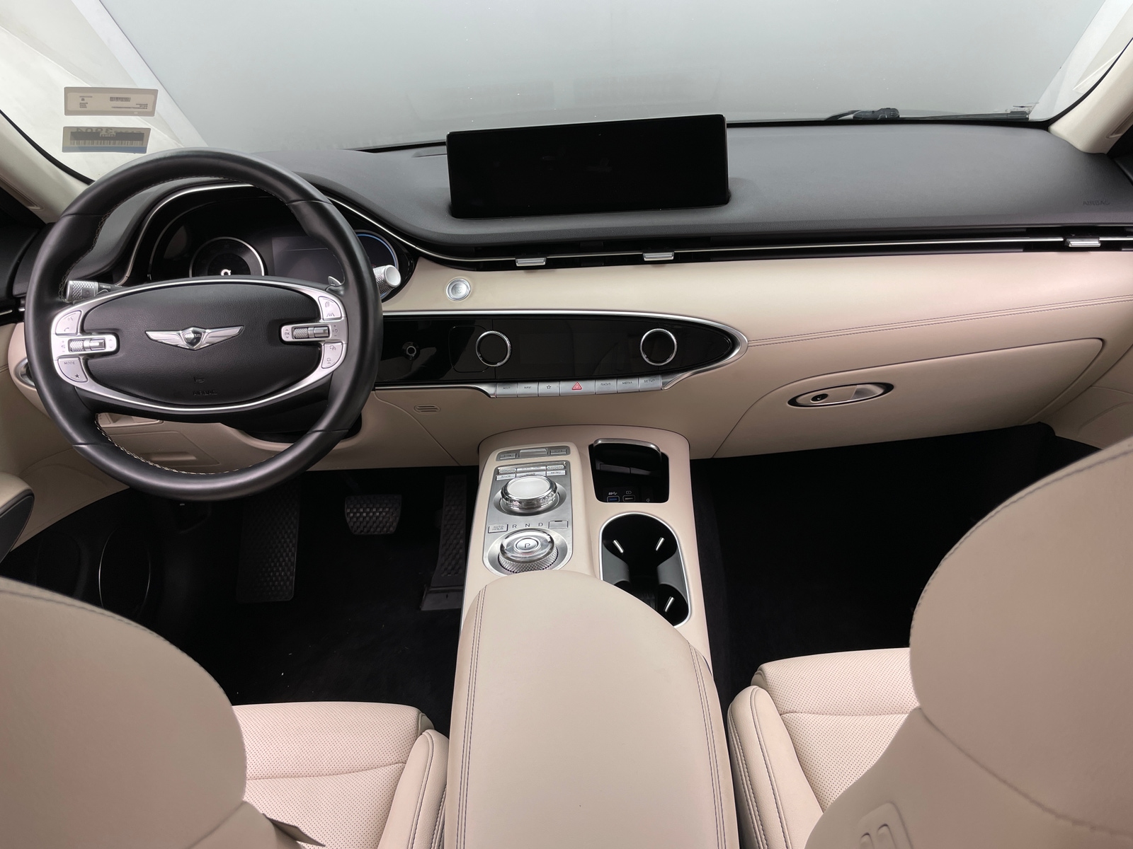 Thumbnail: 2022 Genesis GV70 - 2