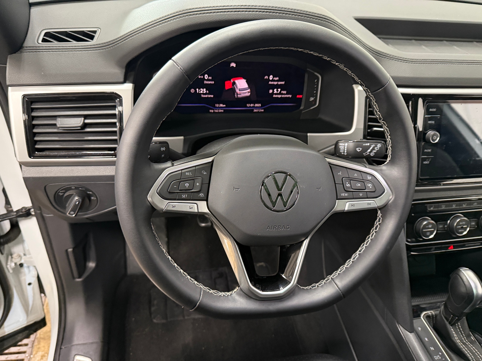 Thumbnail: 2023 Volkswagen Atlas - 4