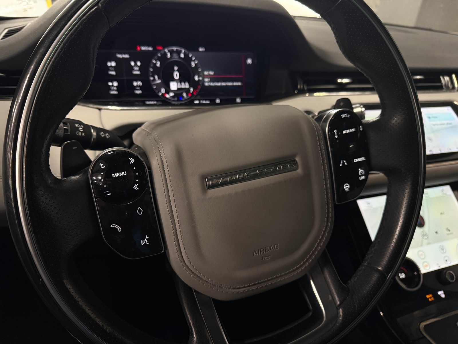 Thumbnail: 2020 Land Rover Range Rover Evoque - 4