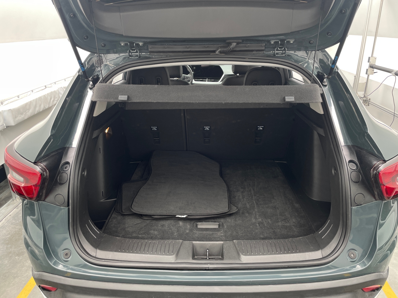 Thumbnail: 2025 Chevrolet Trax - 7