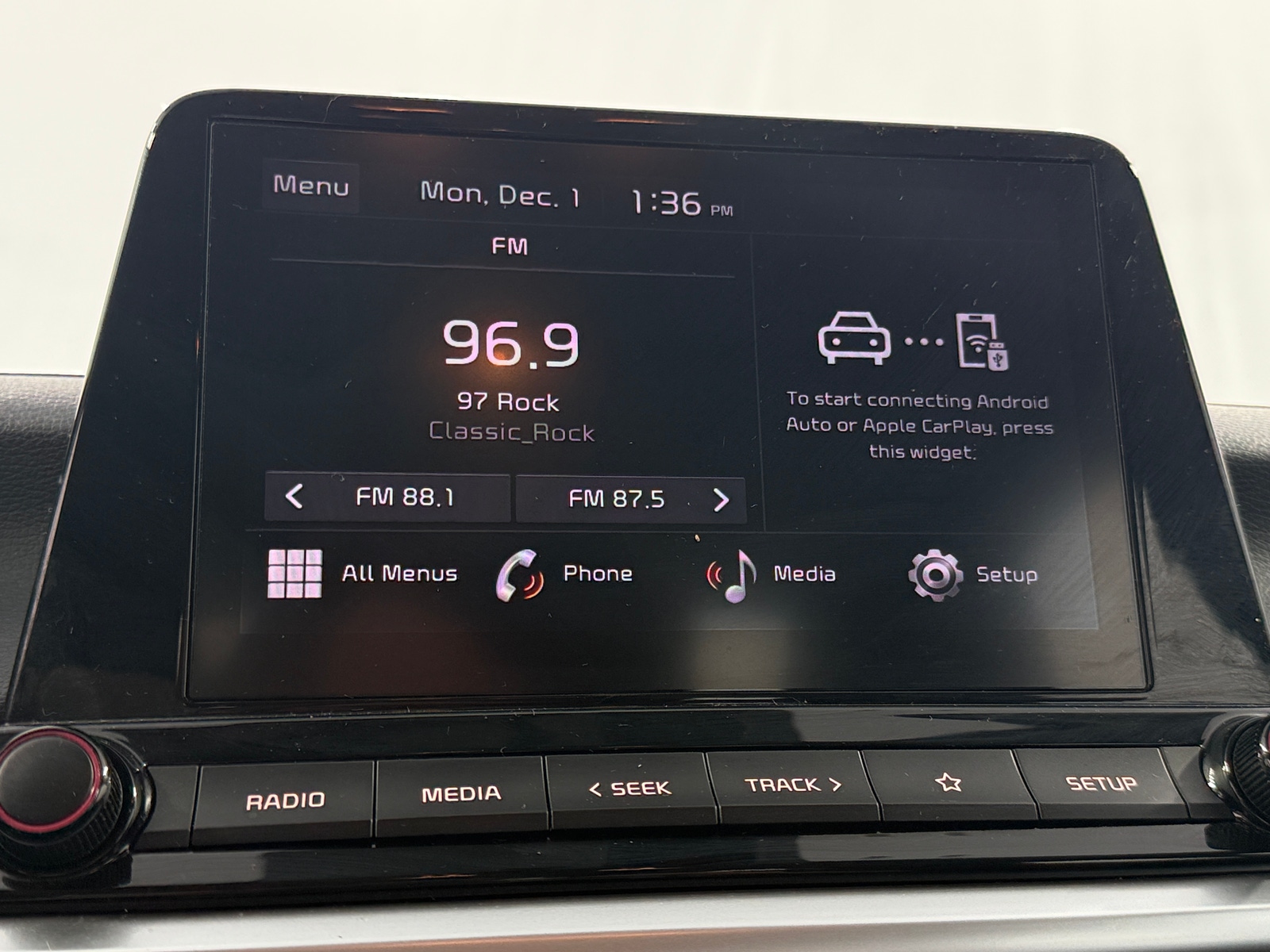 Thumbnail: 2024 Kia Forte - 4