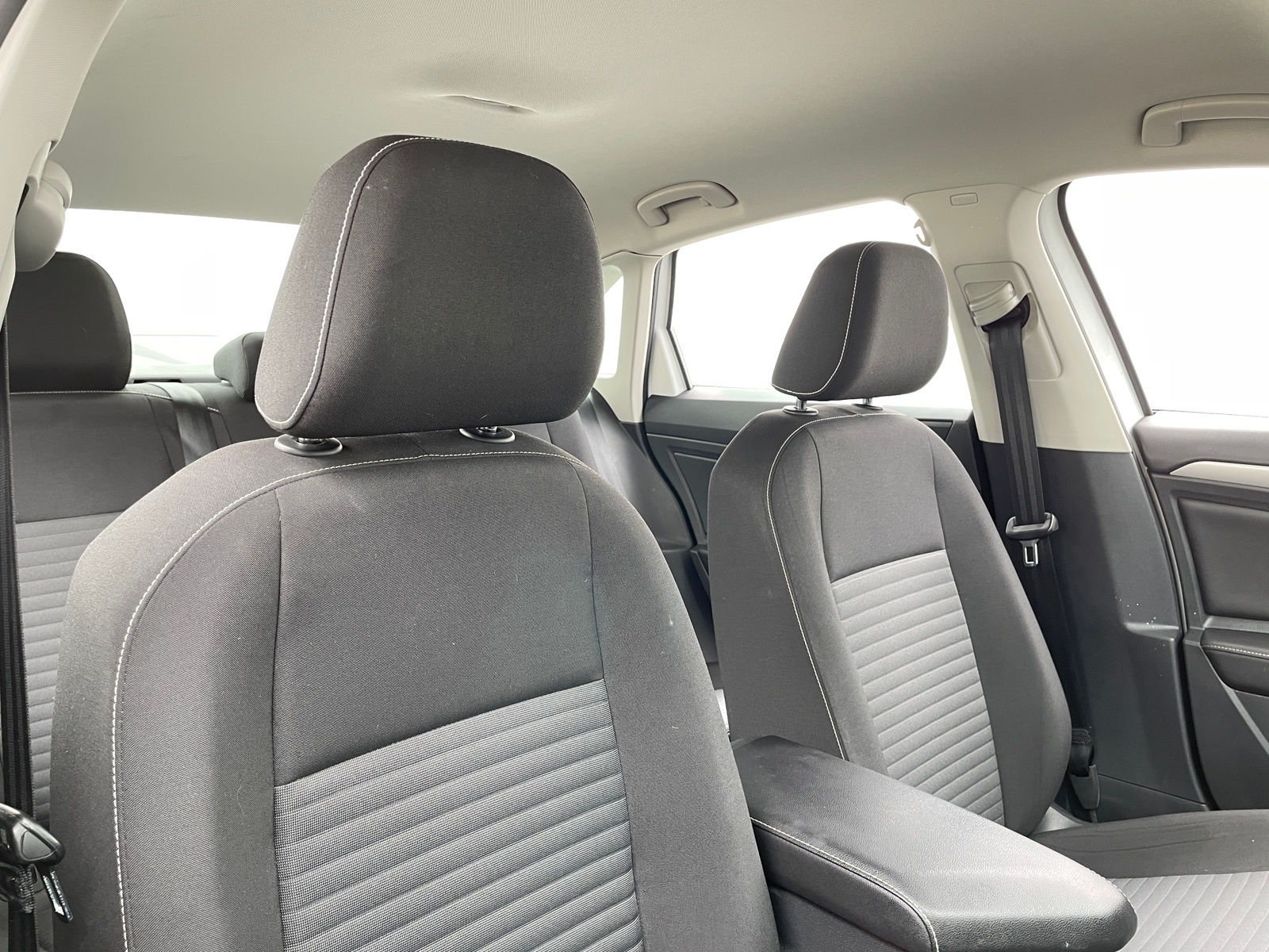 Thumbnail: 2022 Volkswagen Jetta - 2