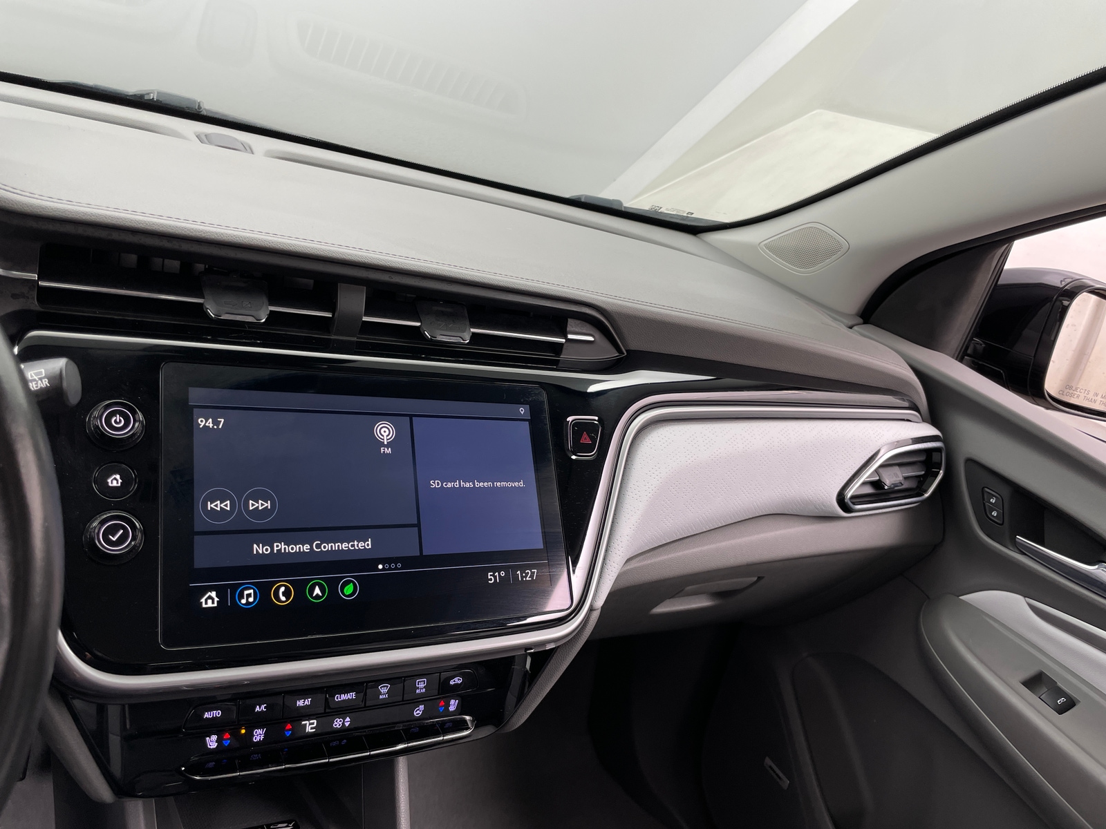 Thumbnail: 2022 Chevrolet Bolt EUV - 3