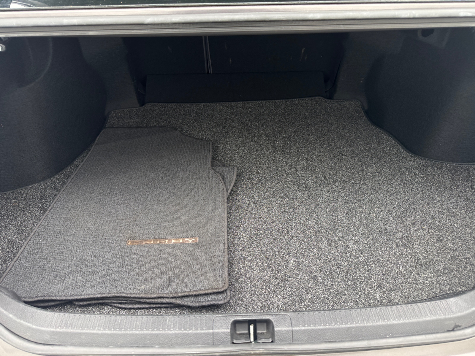 Thumbnail: 2018 Toyota Camry - 6