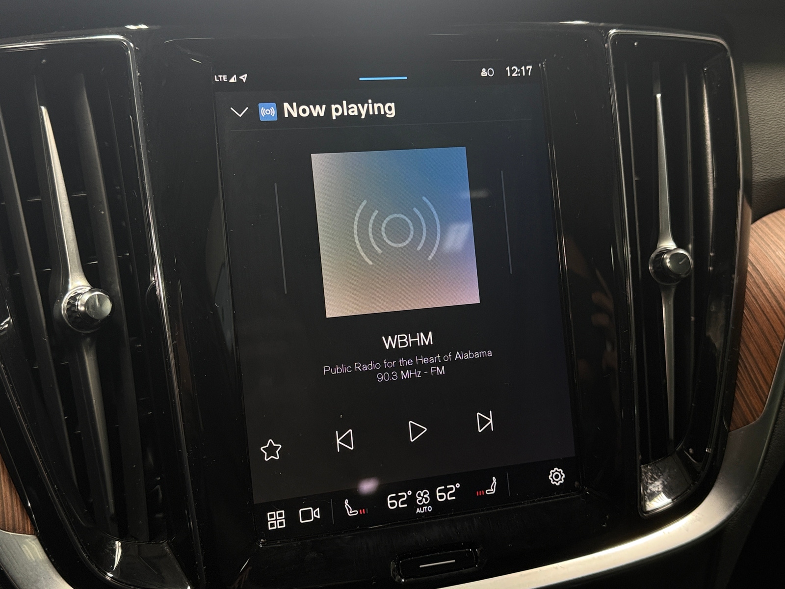 Thumbnail: 2025 Volvo V60 - 3