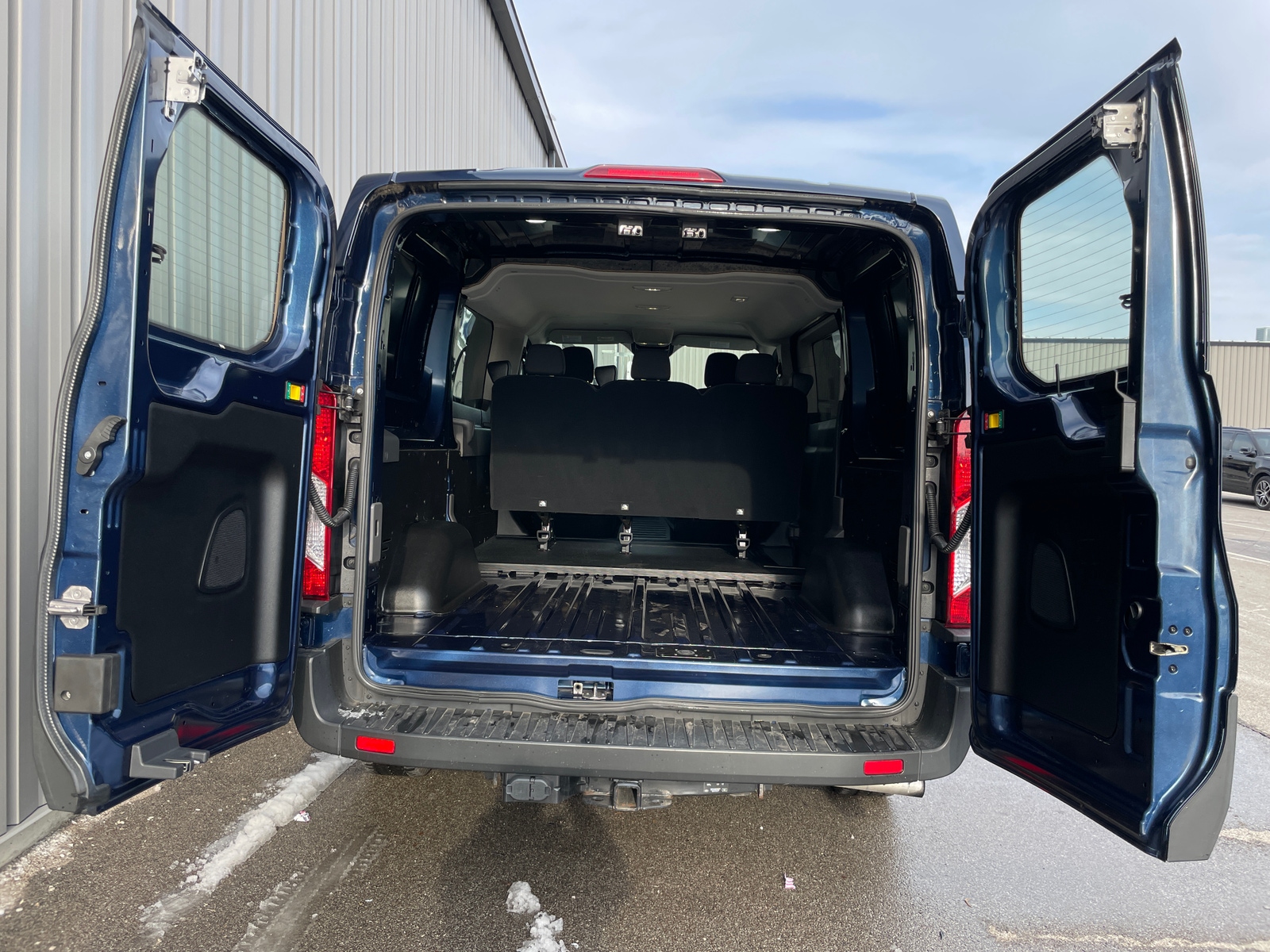 Thumbnail: 2021 Ford Econoline - 6