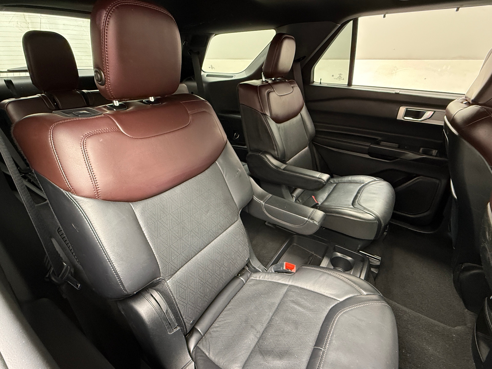 Thumbnail: 2020 Ford Explorer - 5