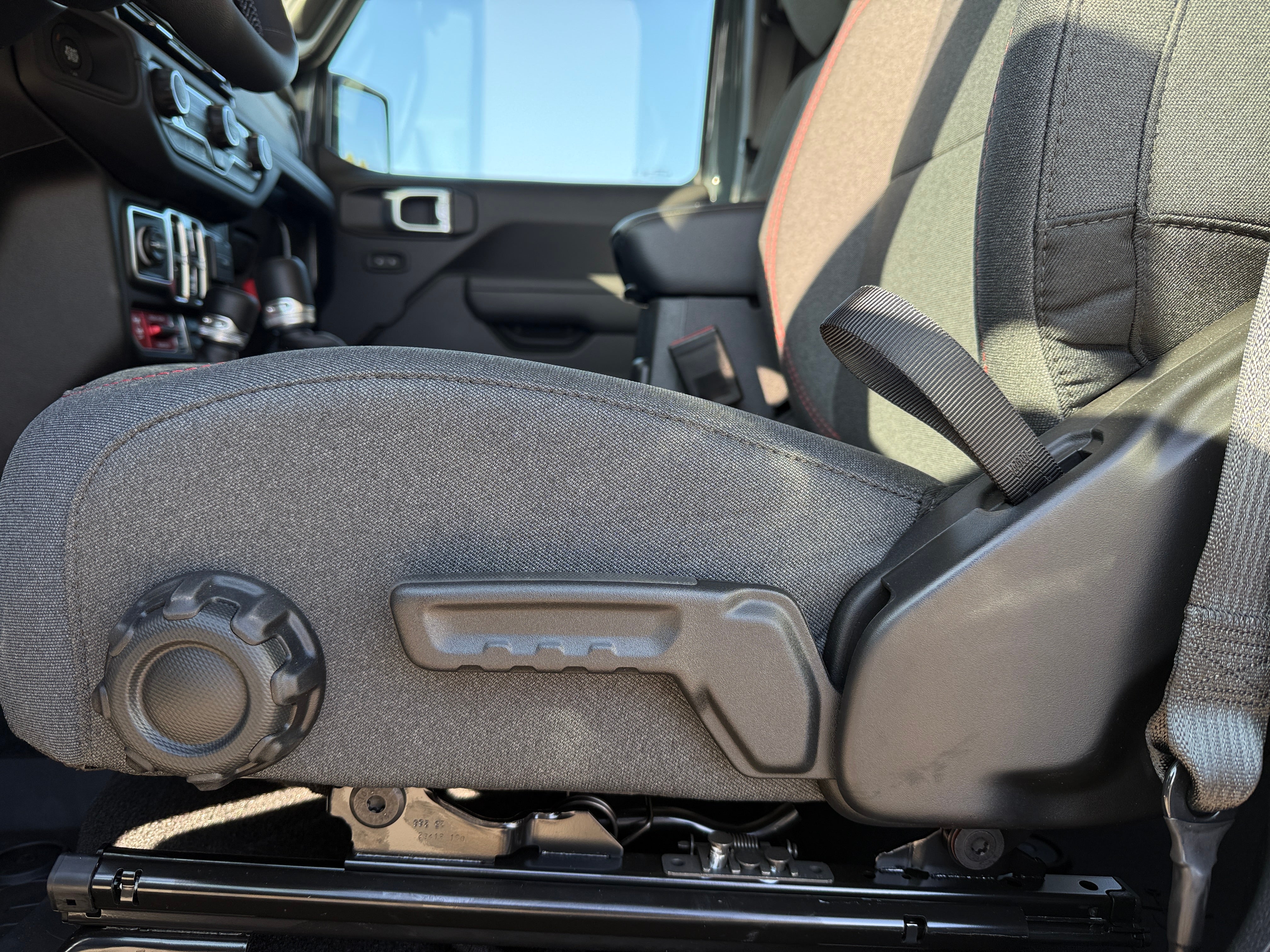 2026 Jeep Wrangler 4-Door Rubicon - Photo 10