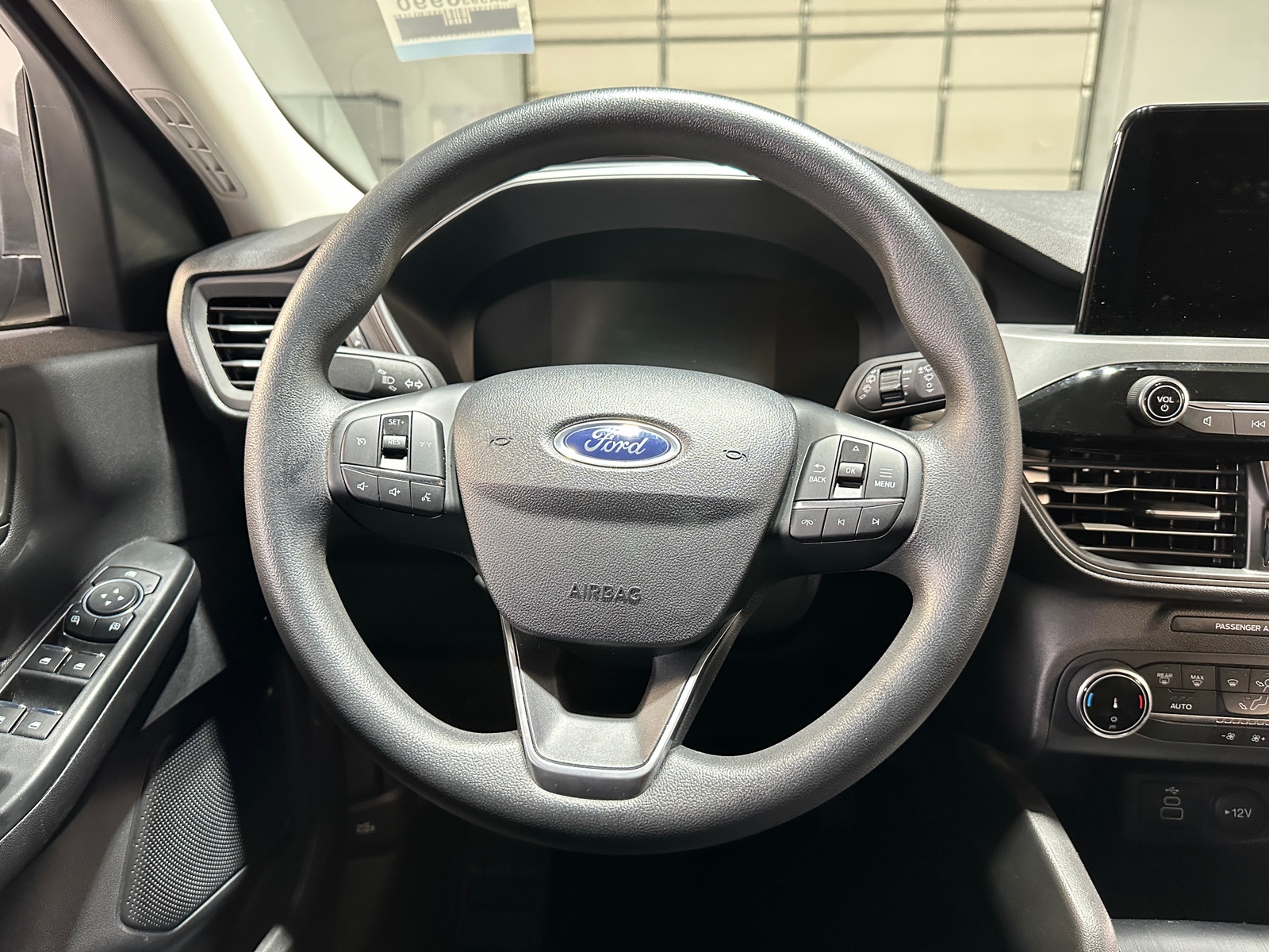 Thumbnail: 2025 Ford Escape - 5