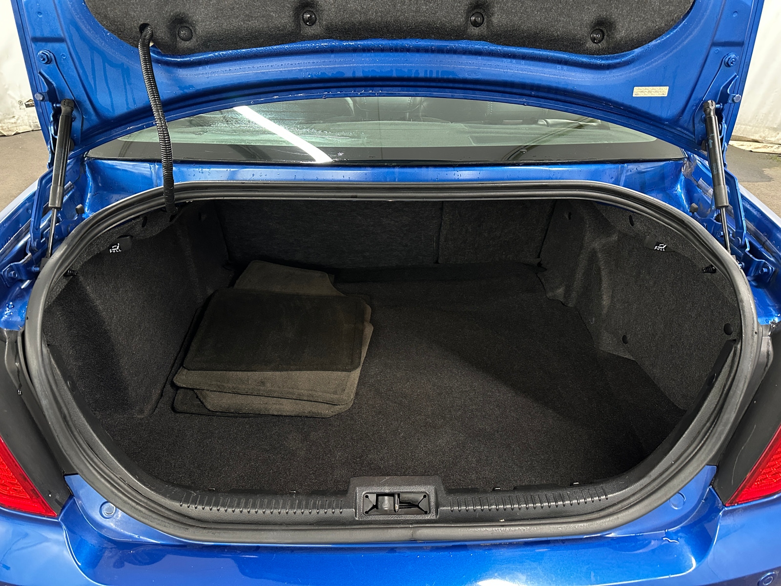 Thumbnail: 2011 Ford Fusion - 6