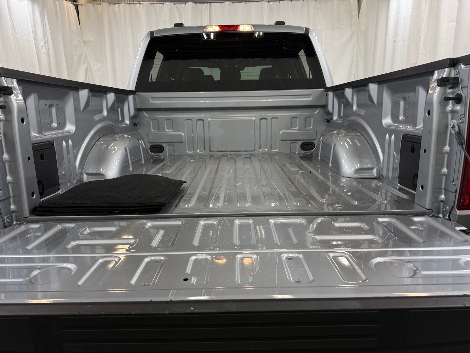 Thumbnail: 2024 Ford Econoline - 7