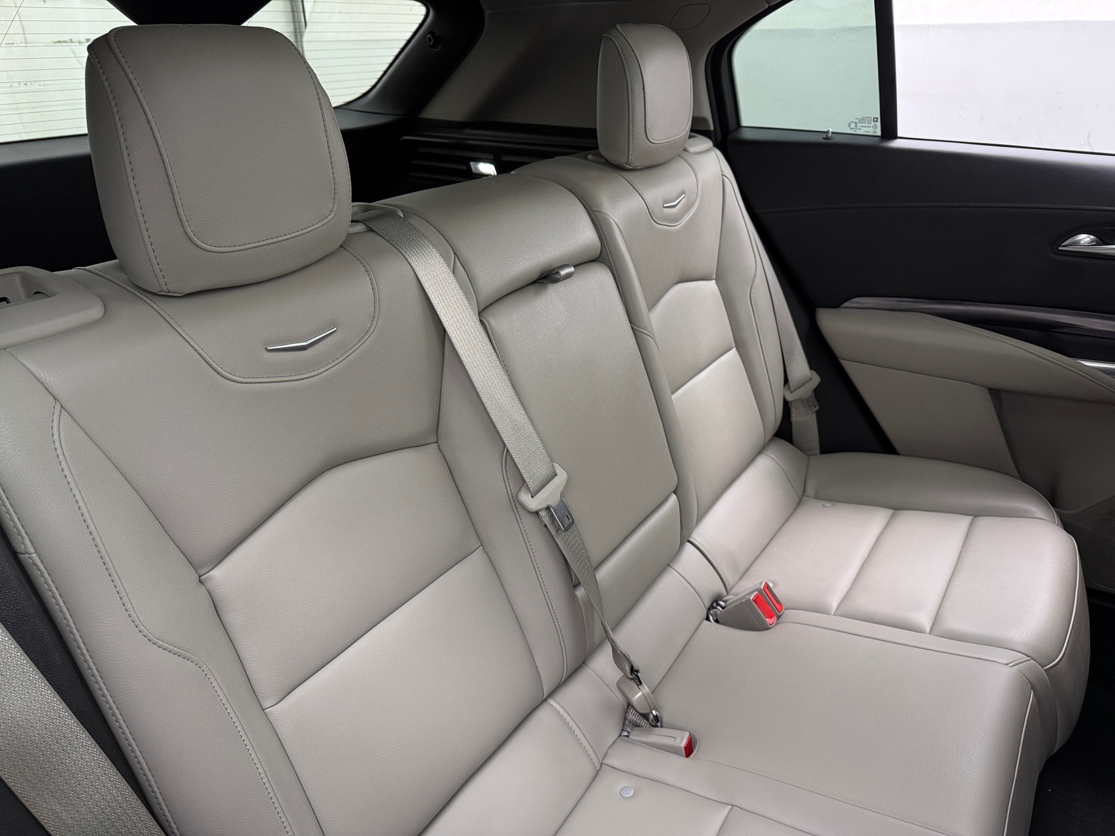 Thumbnail: 2021 Cadillac XT4 - 5