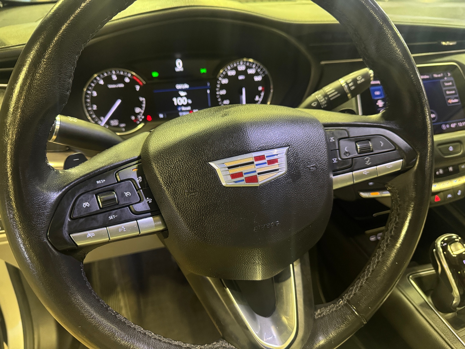 Thumbnail: 2021 Cadillac XT4 - 4