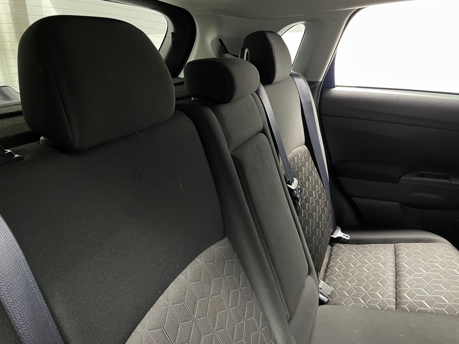 Thumbnail: 2021 Mitsubishi Outlander Sport - 6