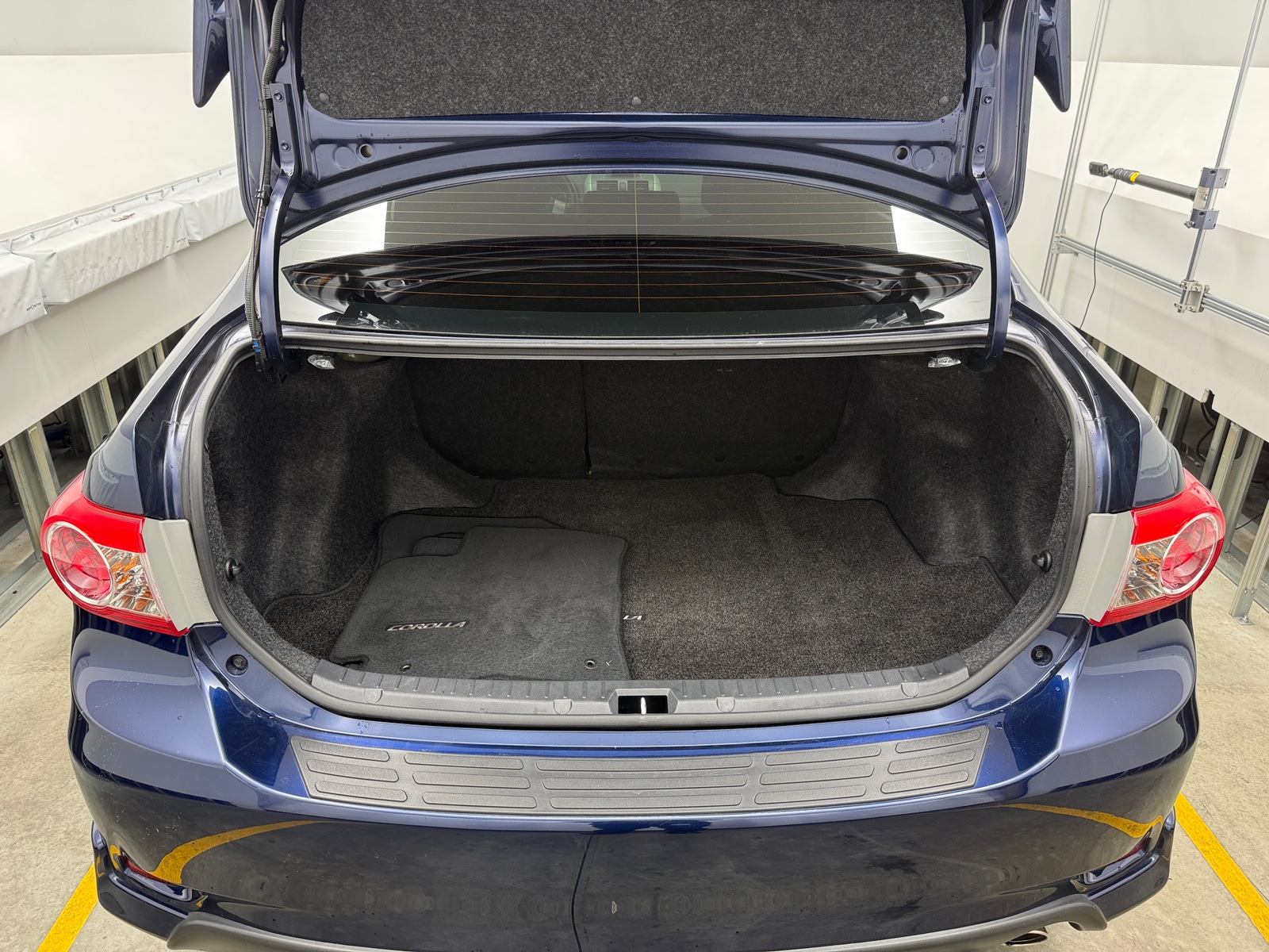 Thumbnail: 2013 Toyota Corolla - 7