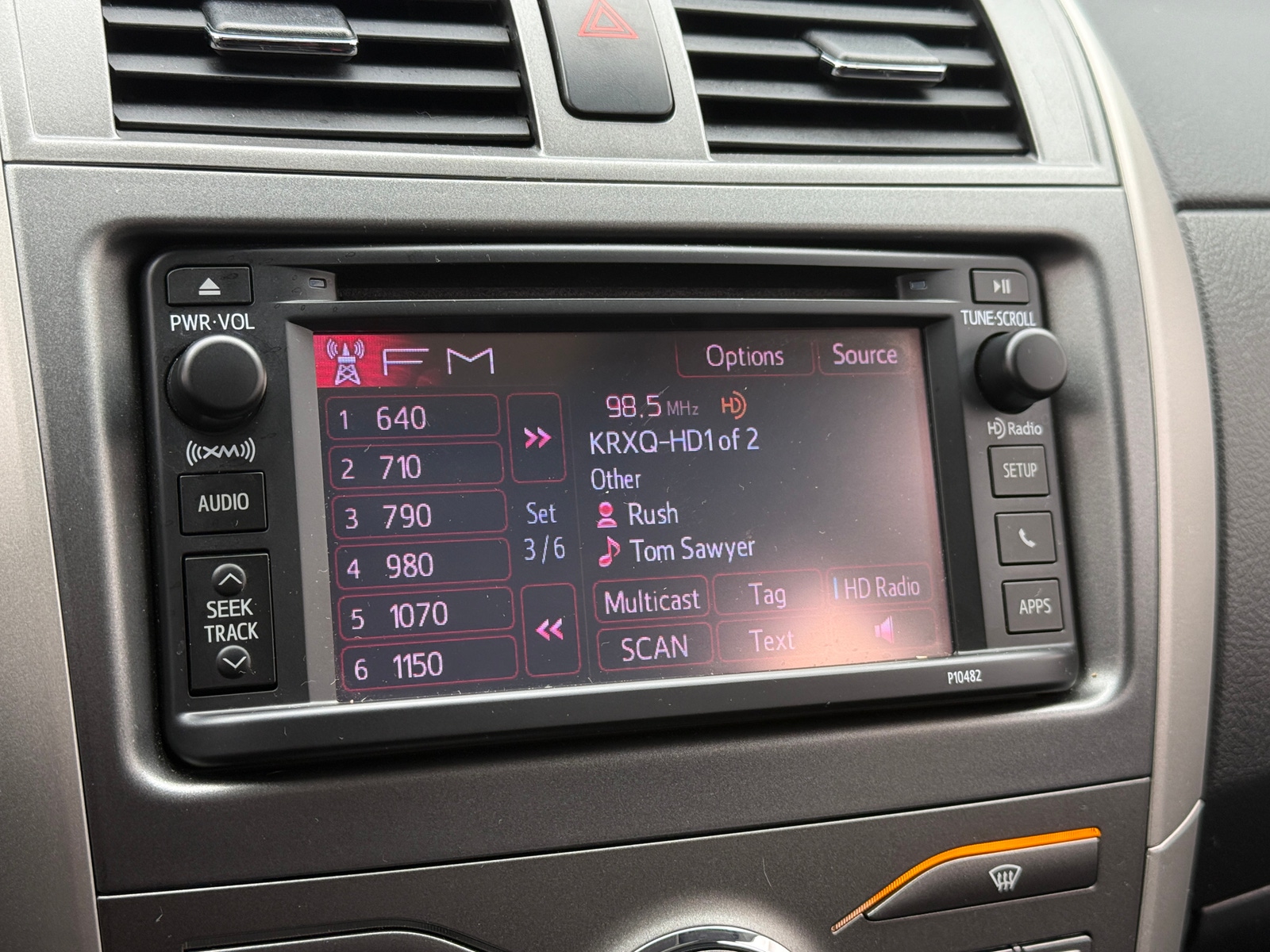 Thumbnail: 2013 Toyota Corolla - 4