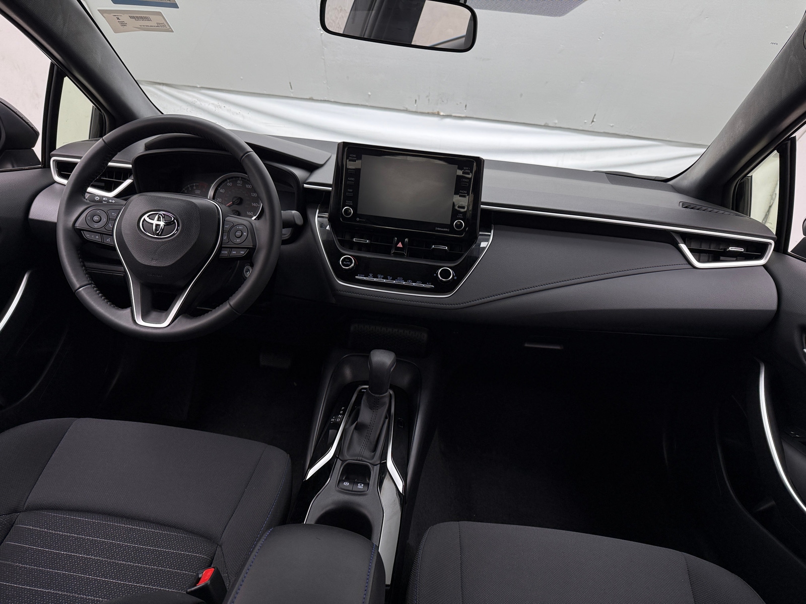 Thumbnail: 2022 Toyota Corolla - 3