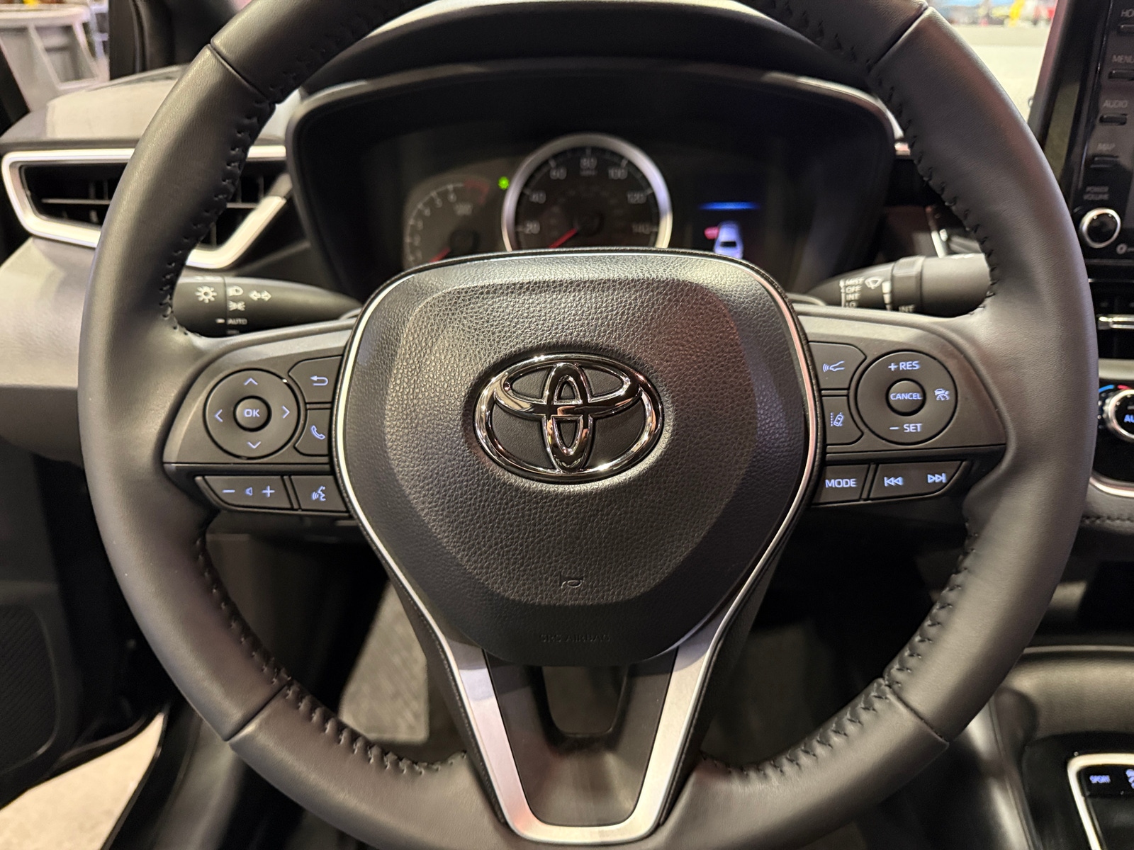 Thumbnail: 2022 Toyota Corolla - 5