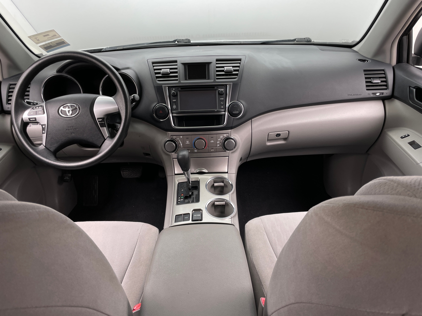 Thumbnail: 2013 Toyota Highlander - 3