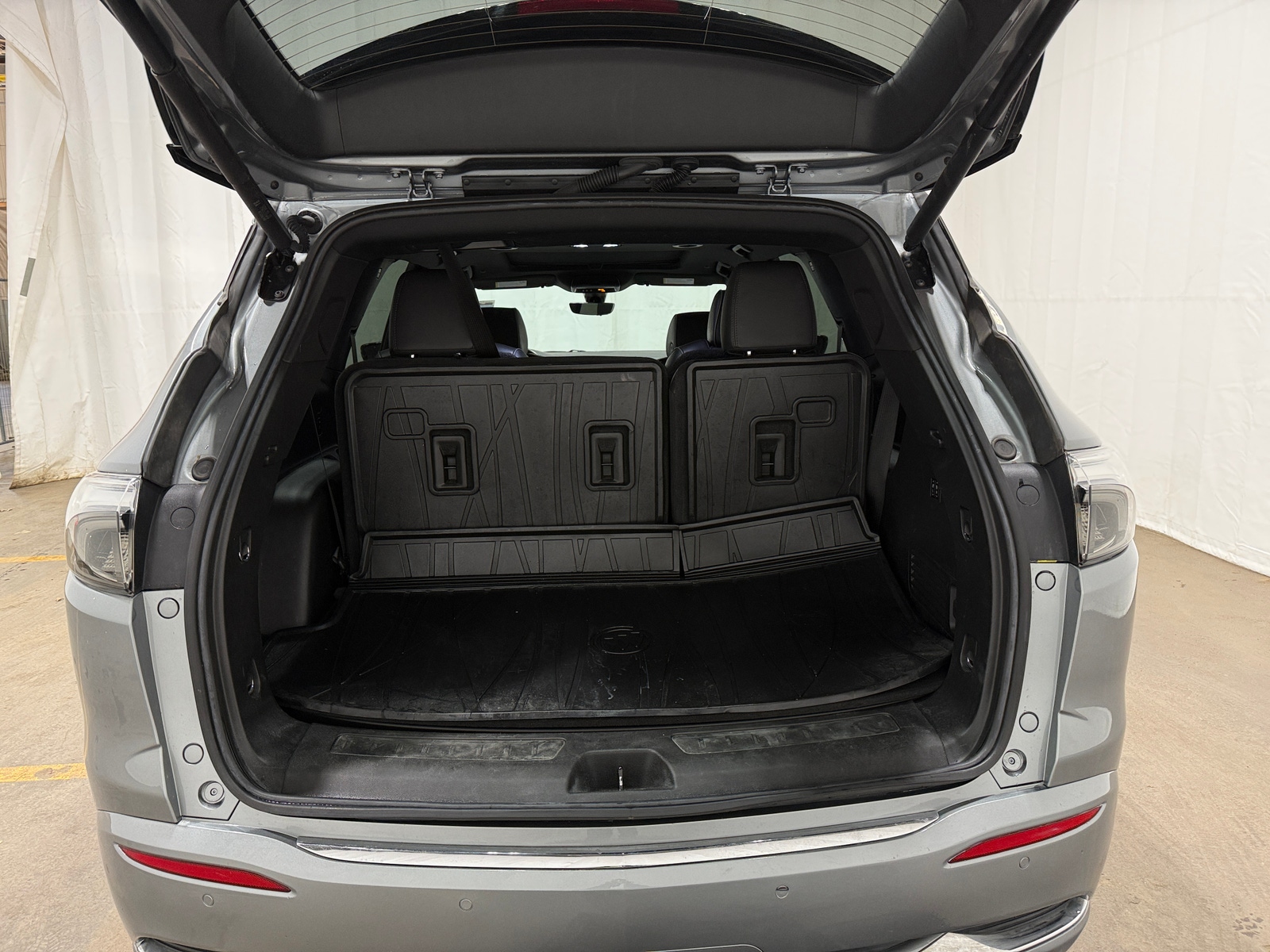 Thumbnail: 2023 Buick Enclave - 6