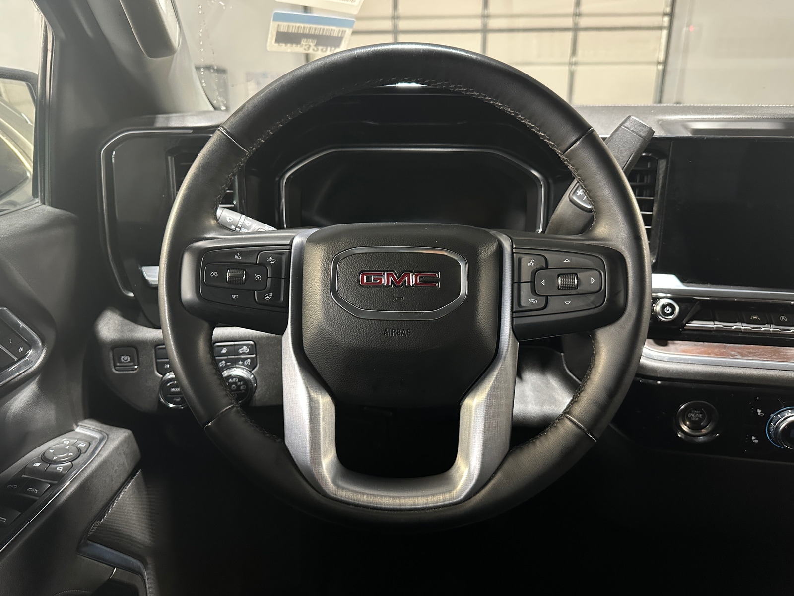 Thumbnail: 2024 GMC Sierra 1500 - 4