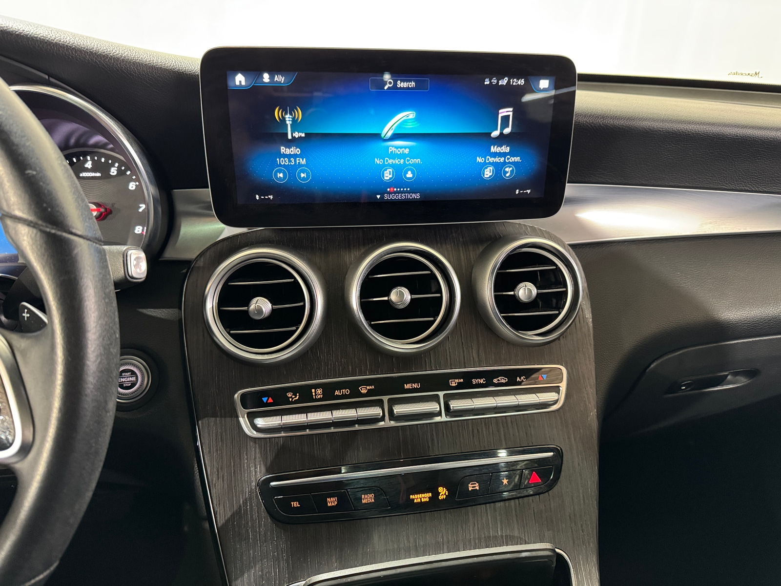 Thumbnail: 2020 Mercedes-Benz GLC - 3