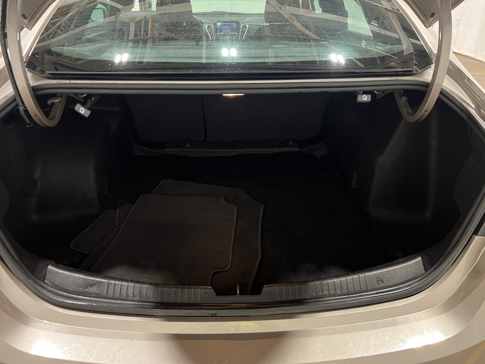 Thumbnail: 2024 Chevrolet Malibu - 7