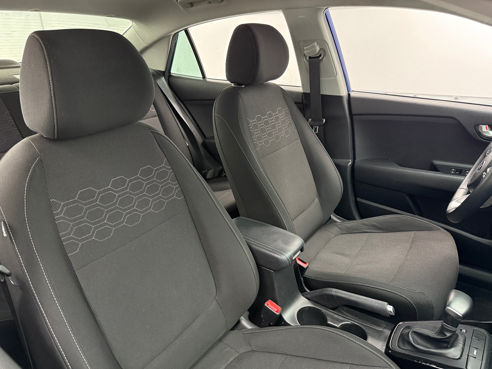 Thumbnail: 2018 Kia Rio - 2