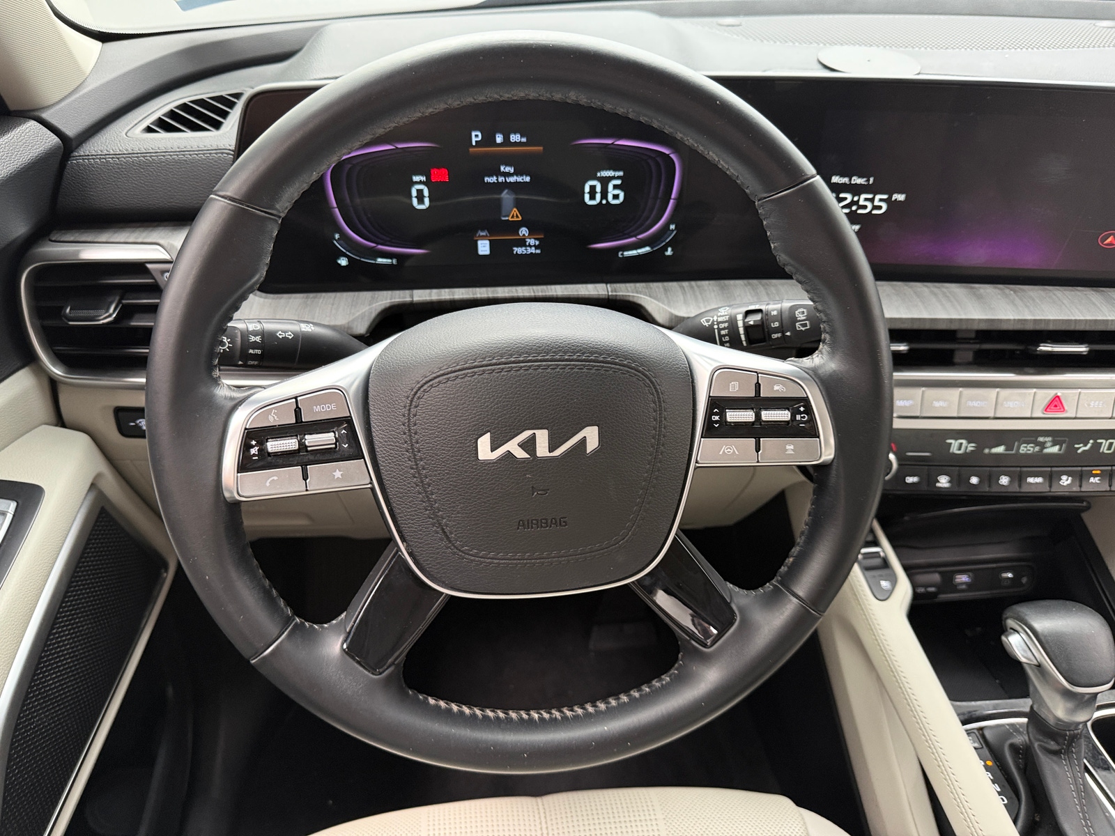 Thumbnail: 2023 Kia Telluride - 4