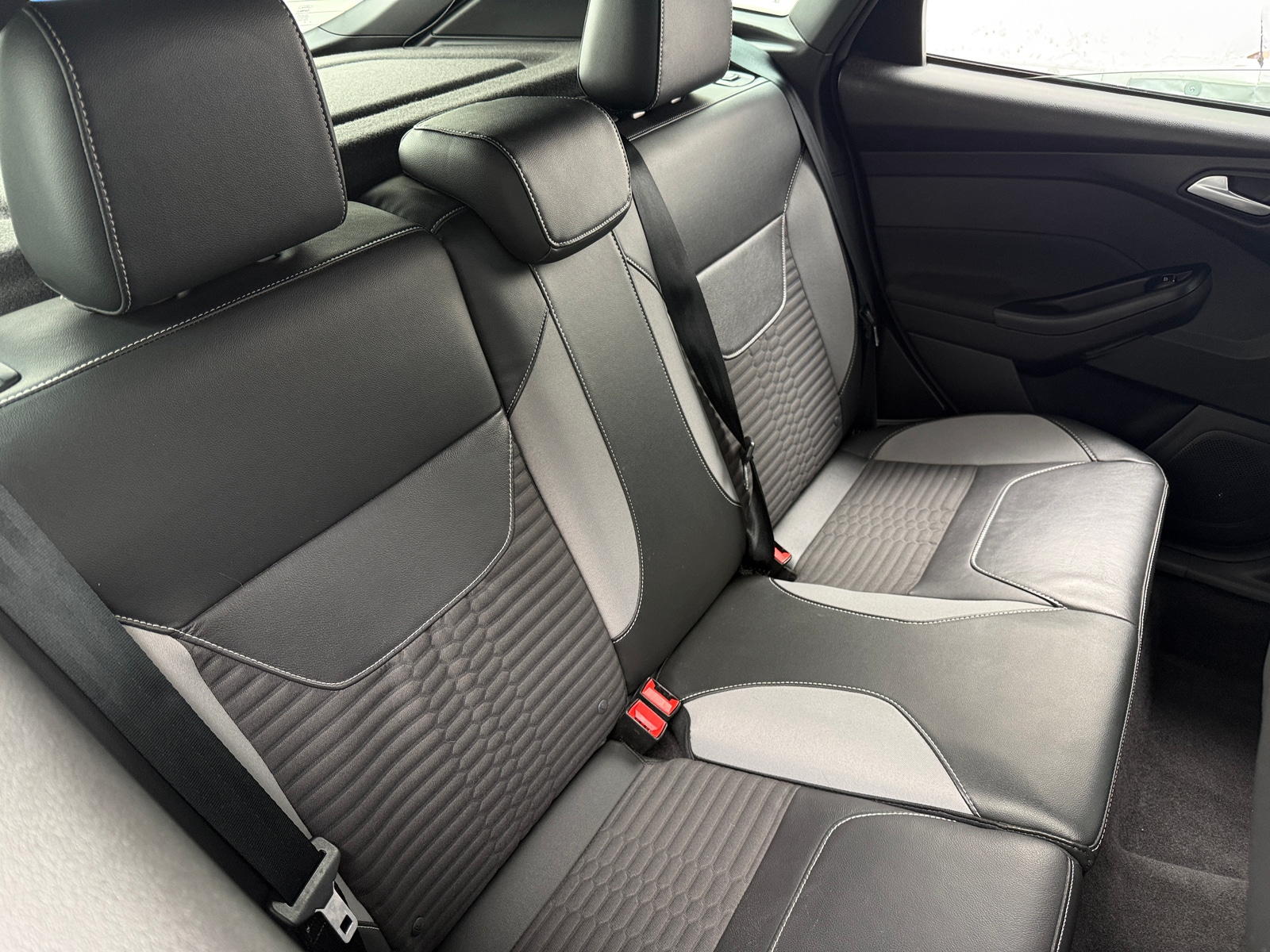 Thumbnail: 2018 Ford Focus - 6