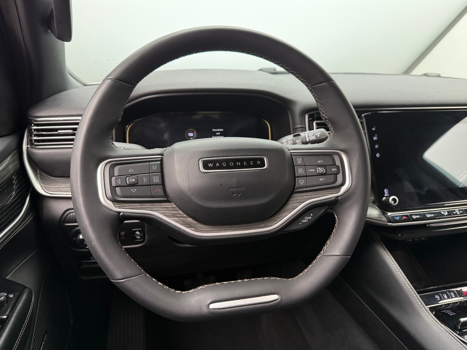 Thumbnail: 2024 Jeep Wagoneer - 4