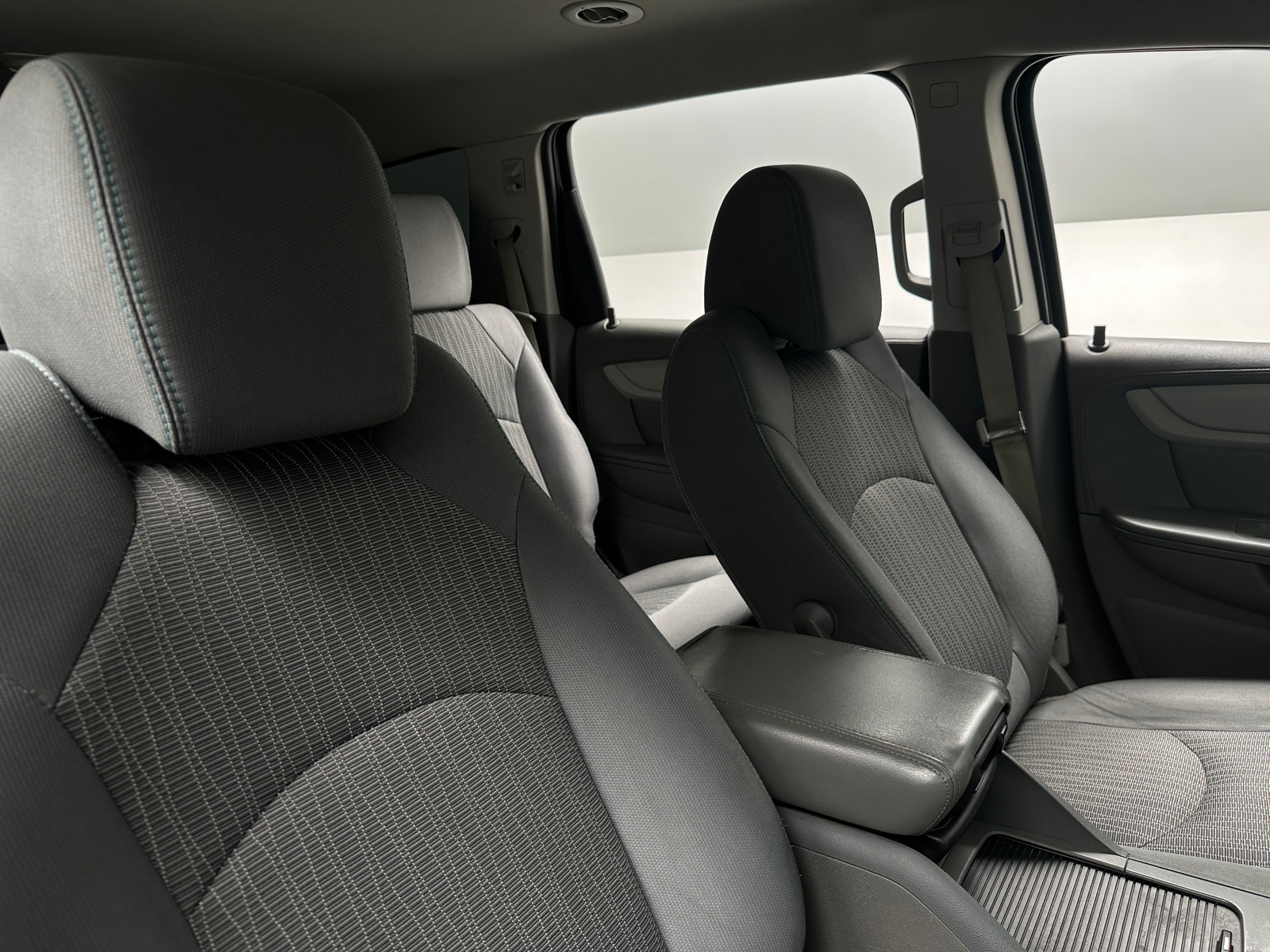 Thumbnail: 2017 Chevrolet Traverse - 2