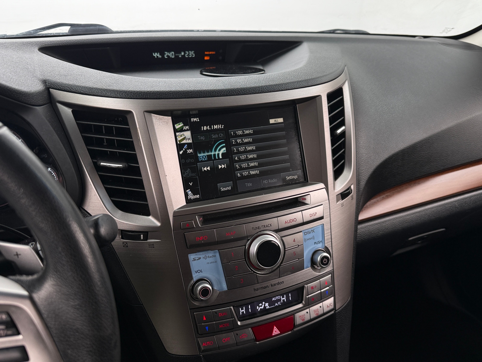 Thumbnail: 2014 Subaru Outback - 3