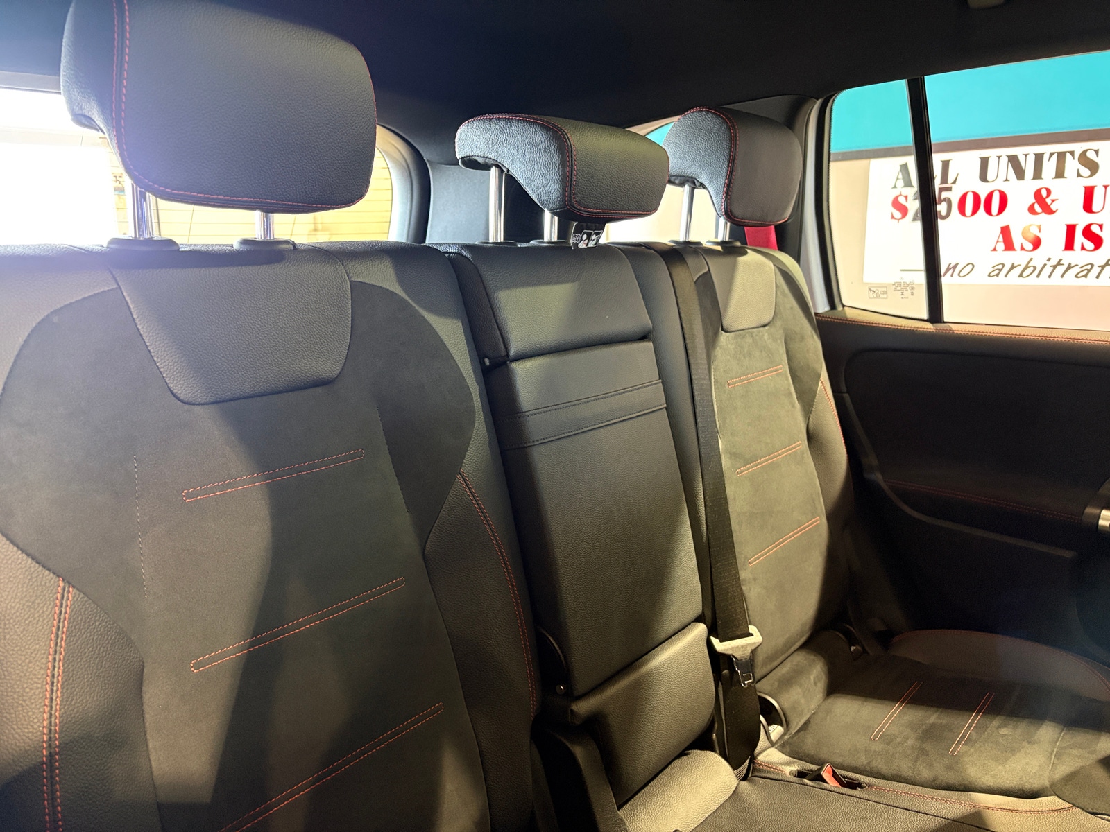 Thumbnail: 2025 Mercedes-Benz GLB - 5