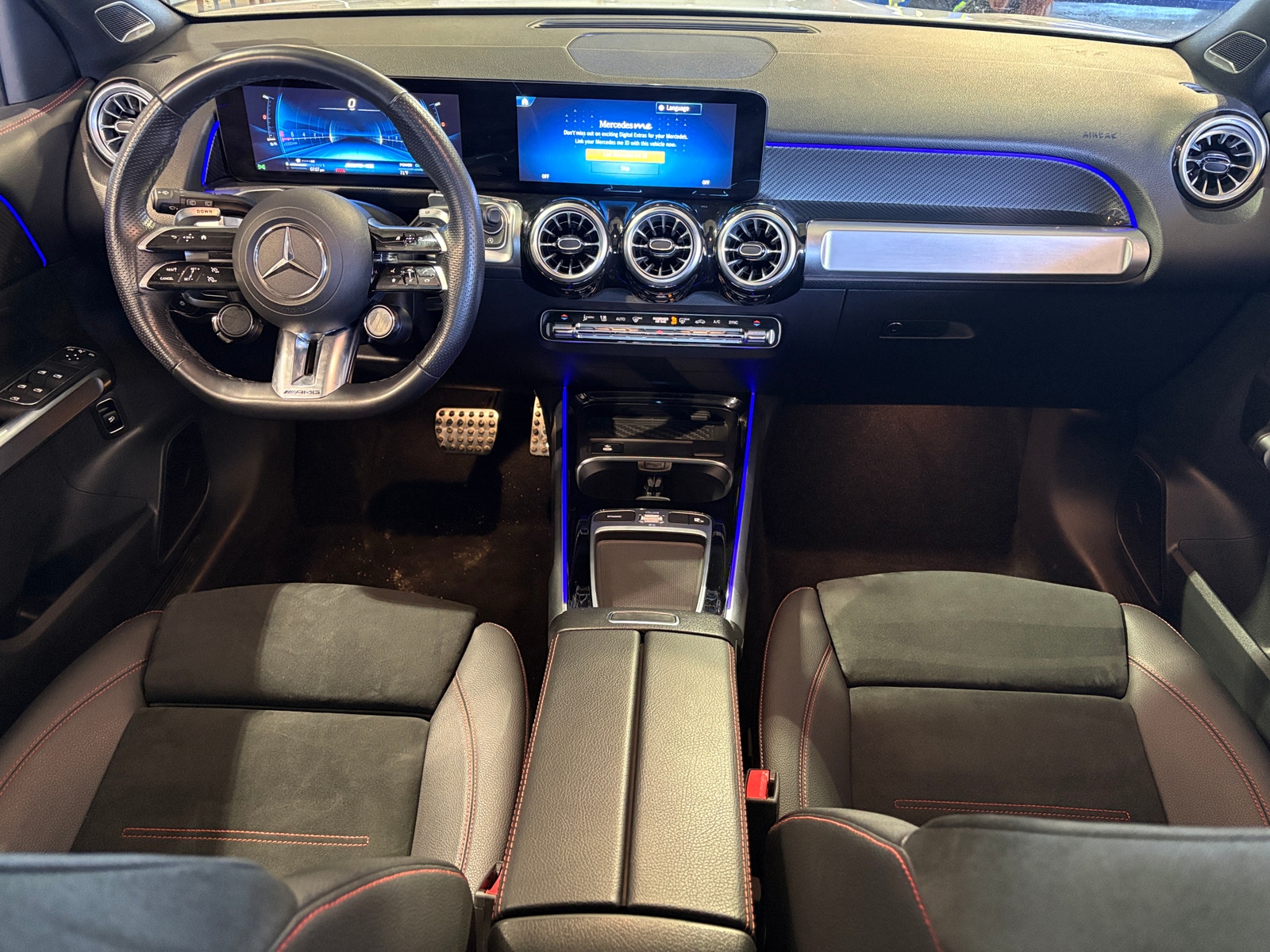 Thumbnail: 2025 Mercedes-Benz GLB - 2