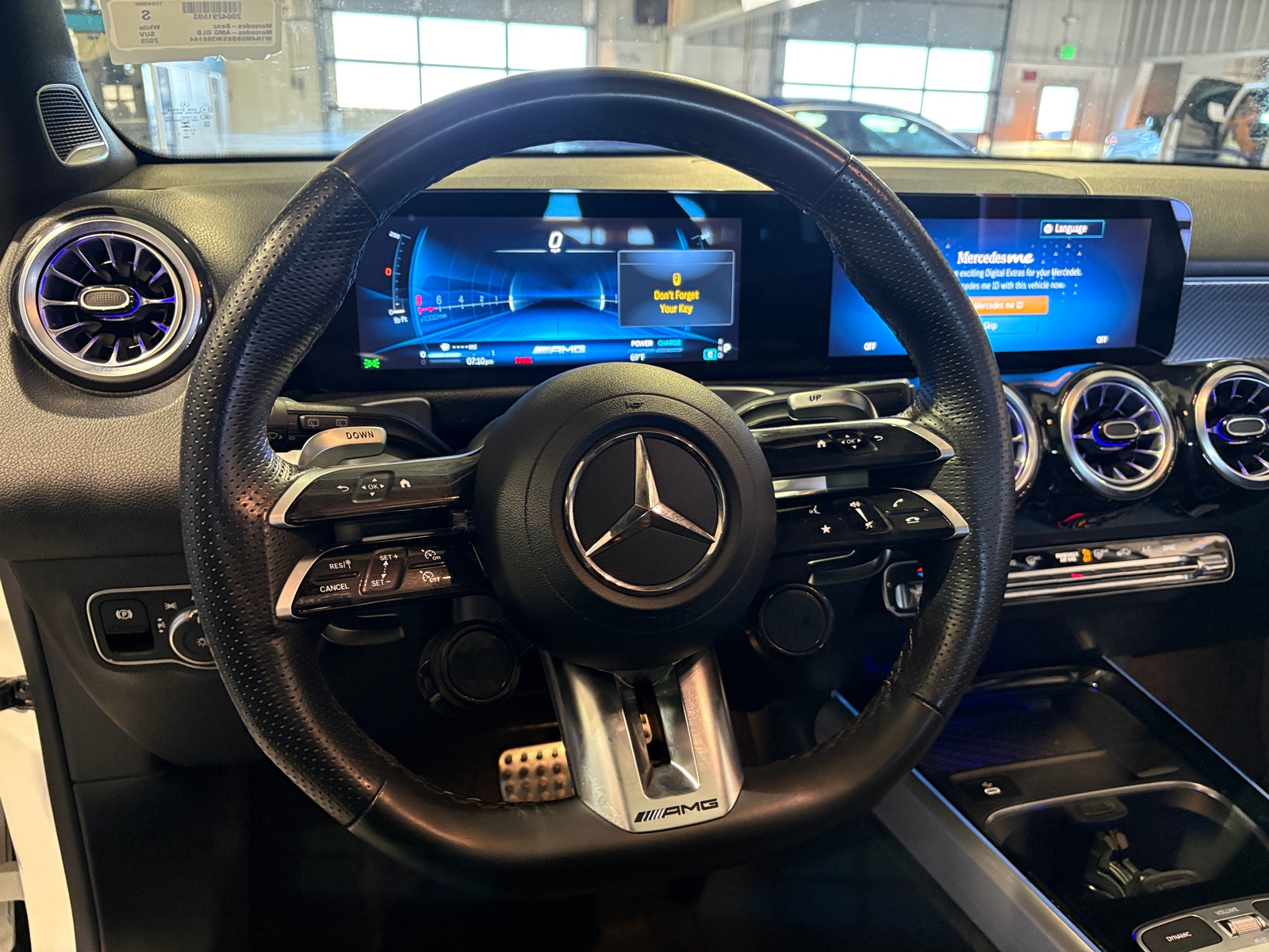 Thumbnail: 2025 Mercedes-Benz GLB - 4