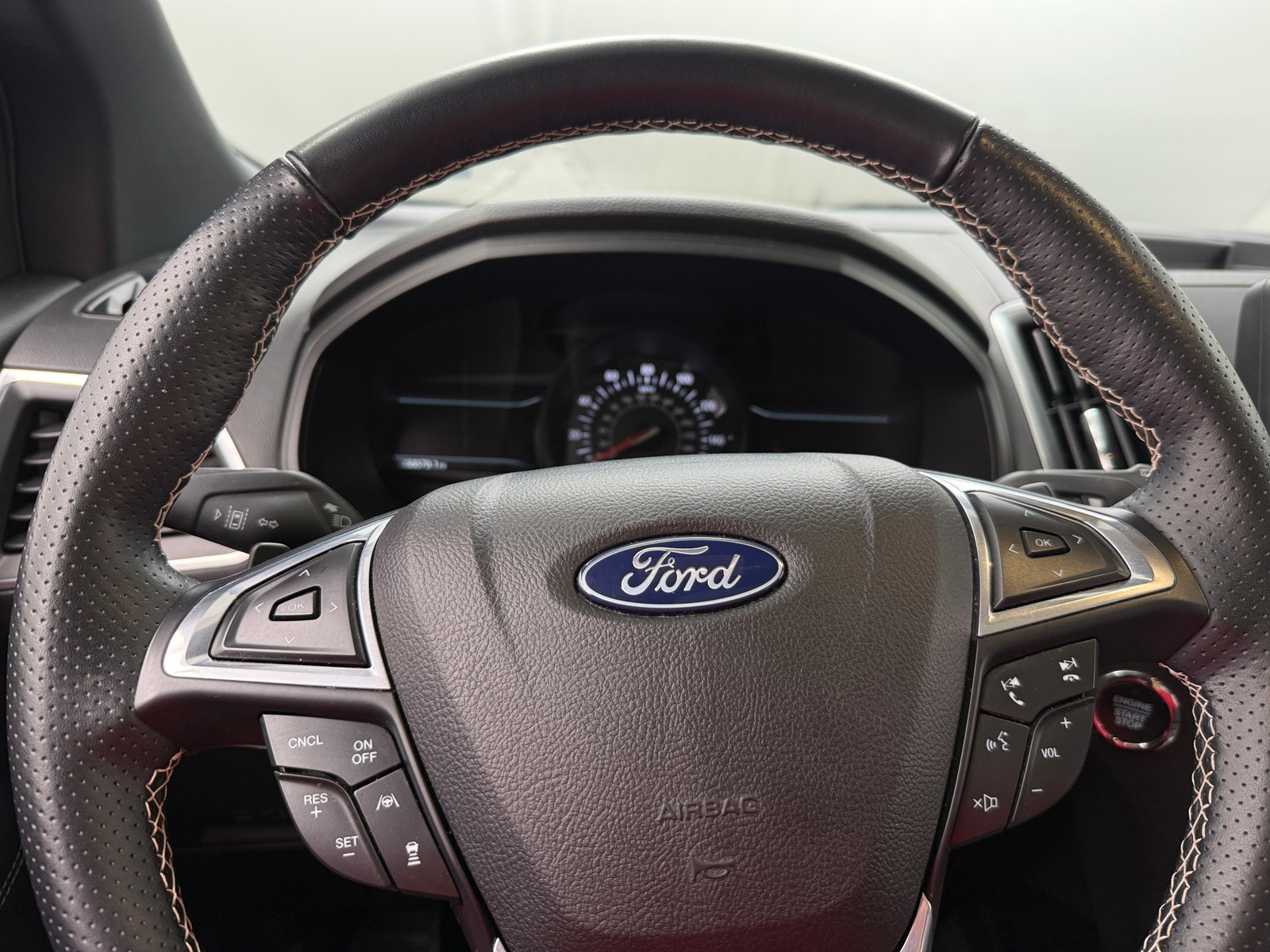 Thumbnail: 2022 Ford Edge - 4