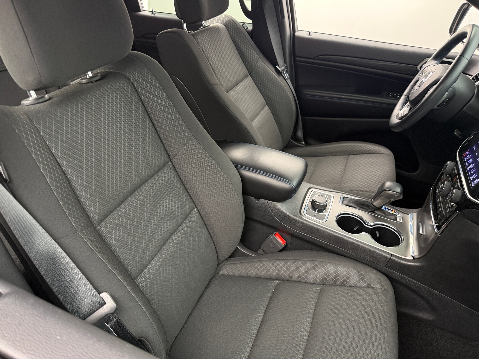 Thumbnail: 2019 Jeep Grand Cherokee - 2