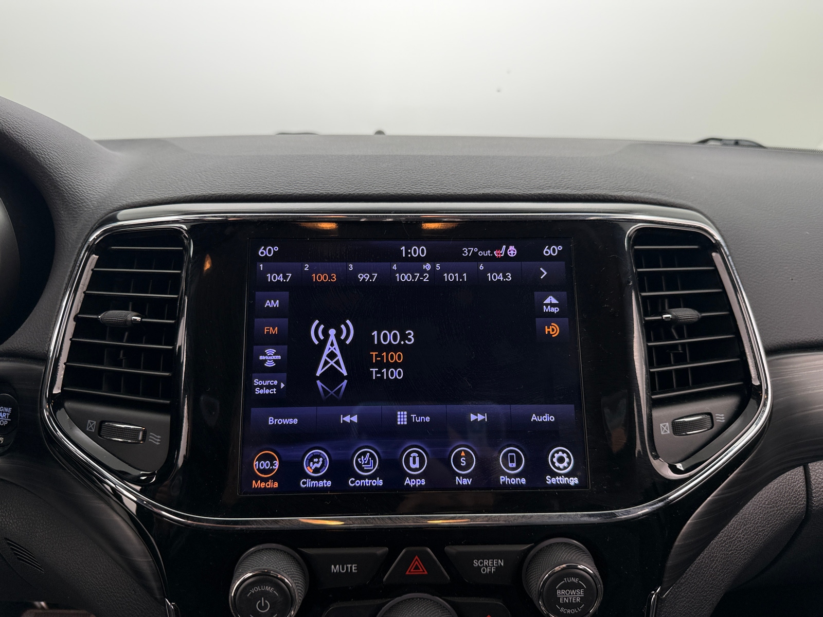 Thumbnail: 2019 Jeep Grand Cherokee - 4