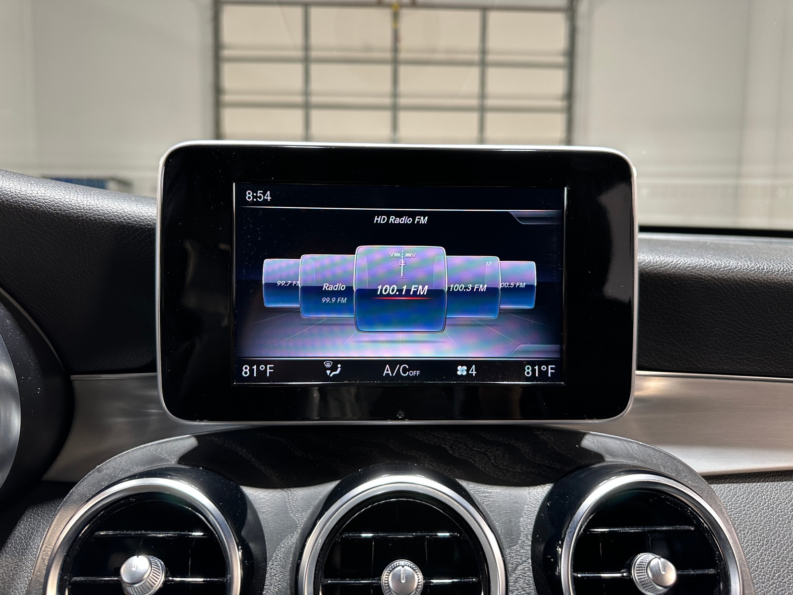 Thumbnail: 2019 Mercedes-Benz GLC - 3