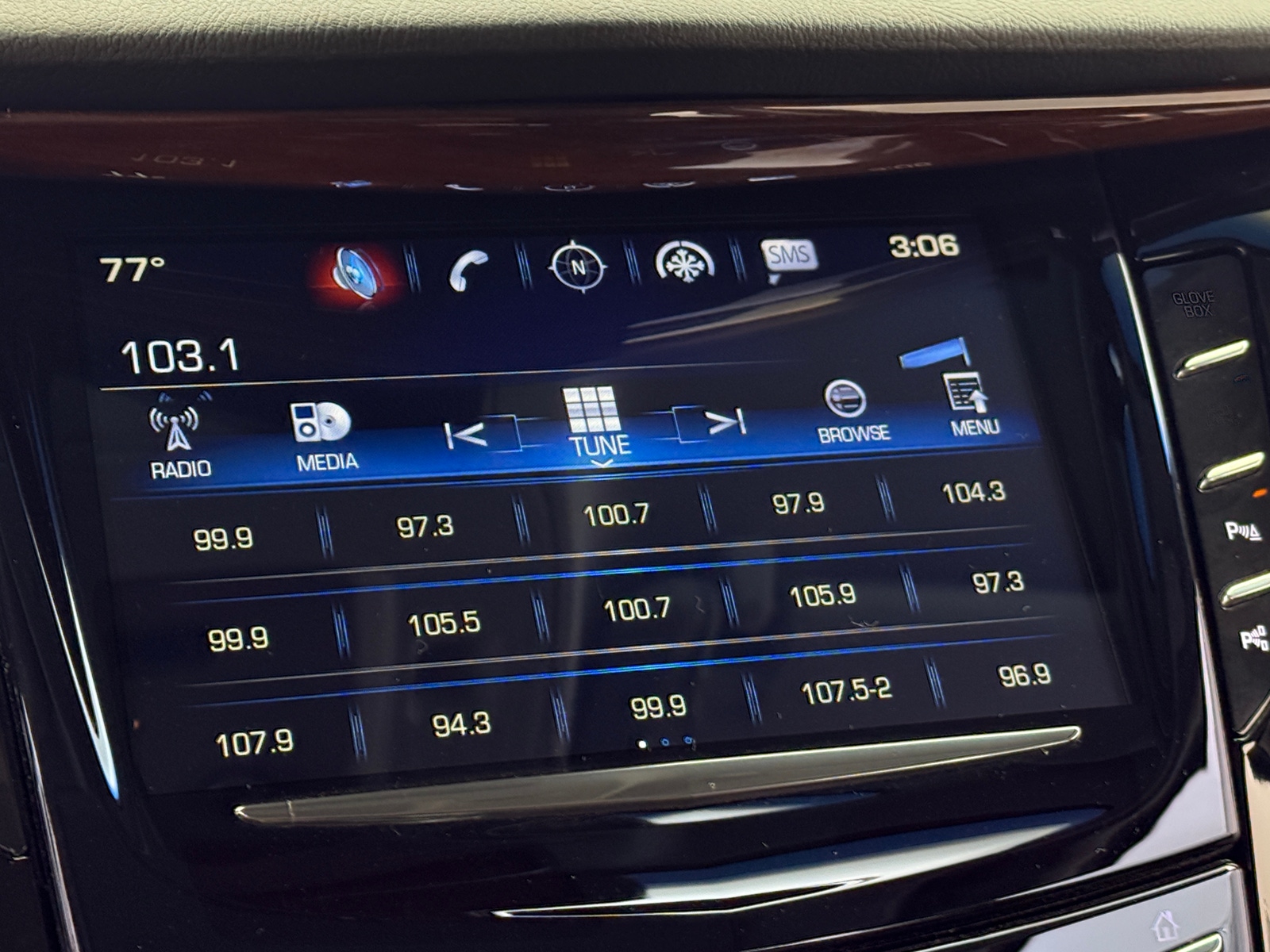 Thumbnail: 2017 Cadillac Escalade - 3