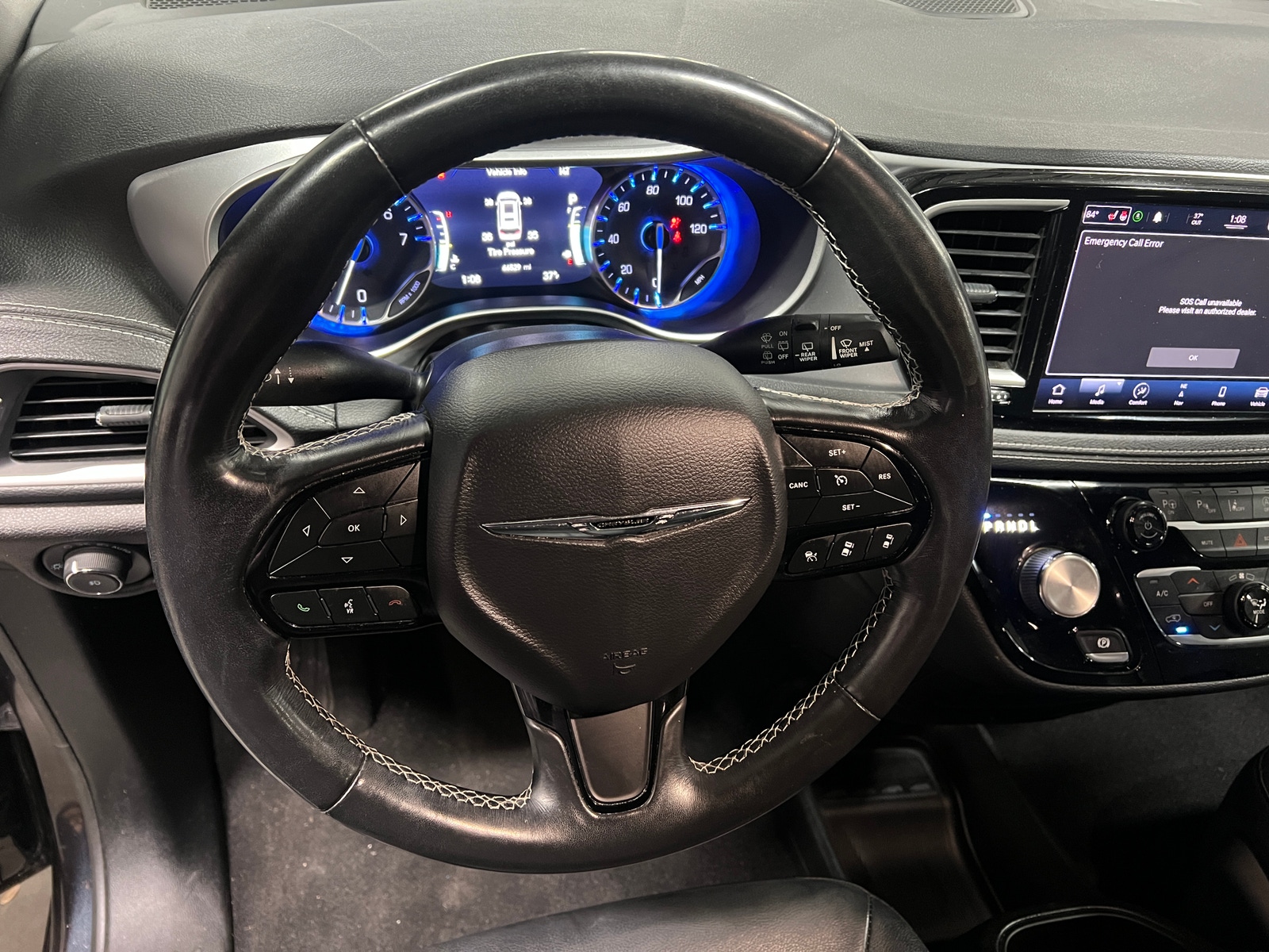 Thumbnail: 2021 Chrysler Pacifica - 4