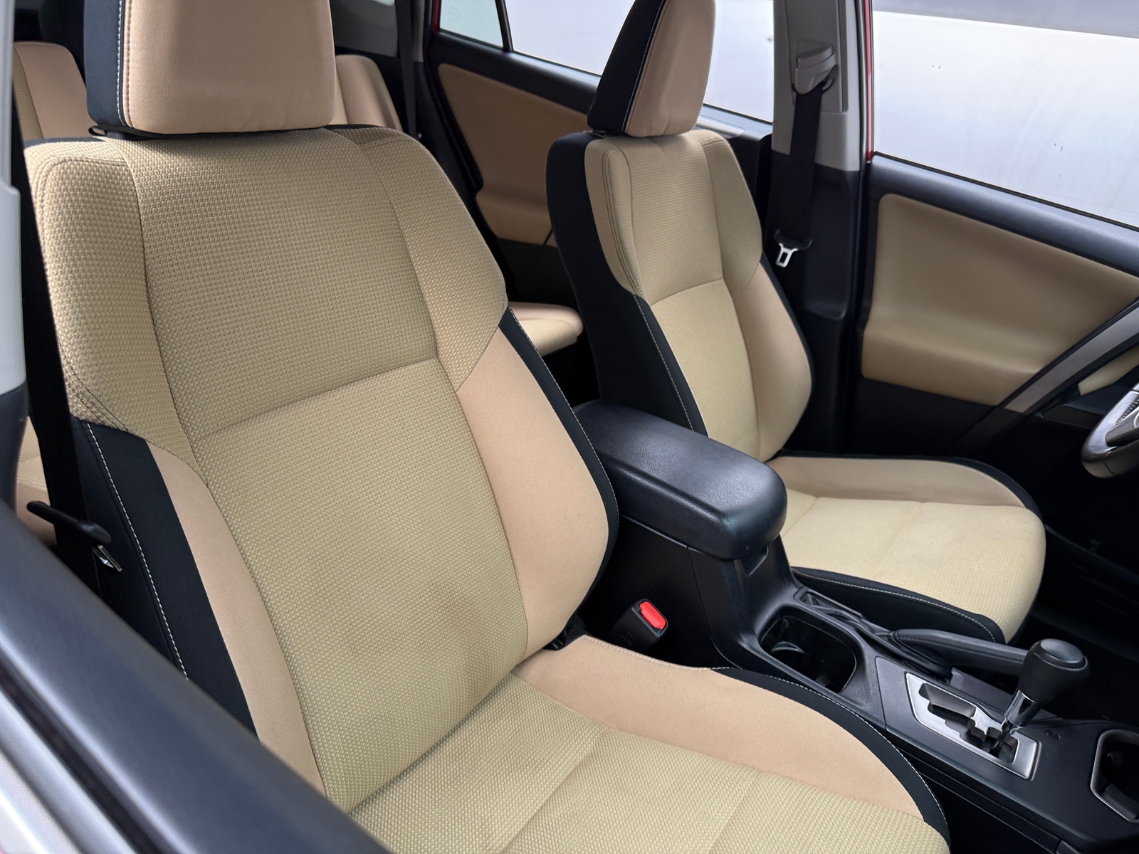 Thumbnail: 2017 Toyota RAV4 - 2