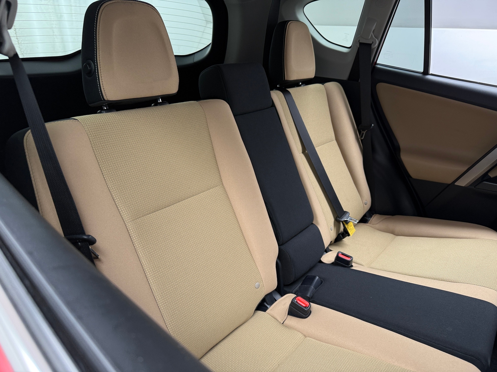 Thumbnail: 2017 Toyota RAV4 - 6