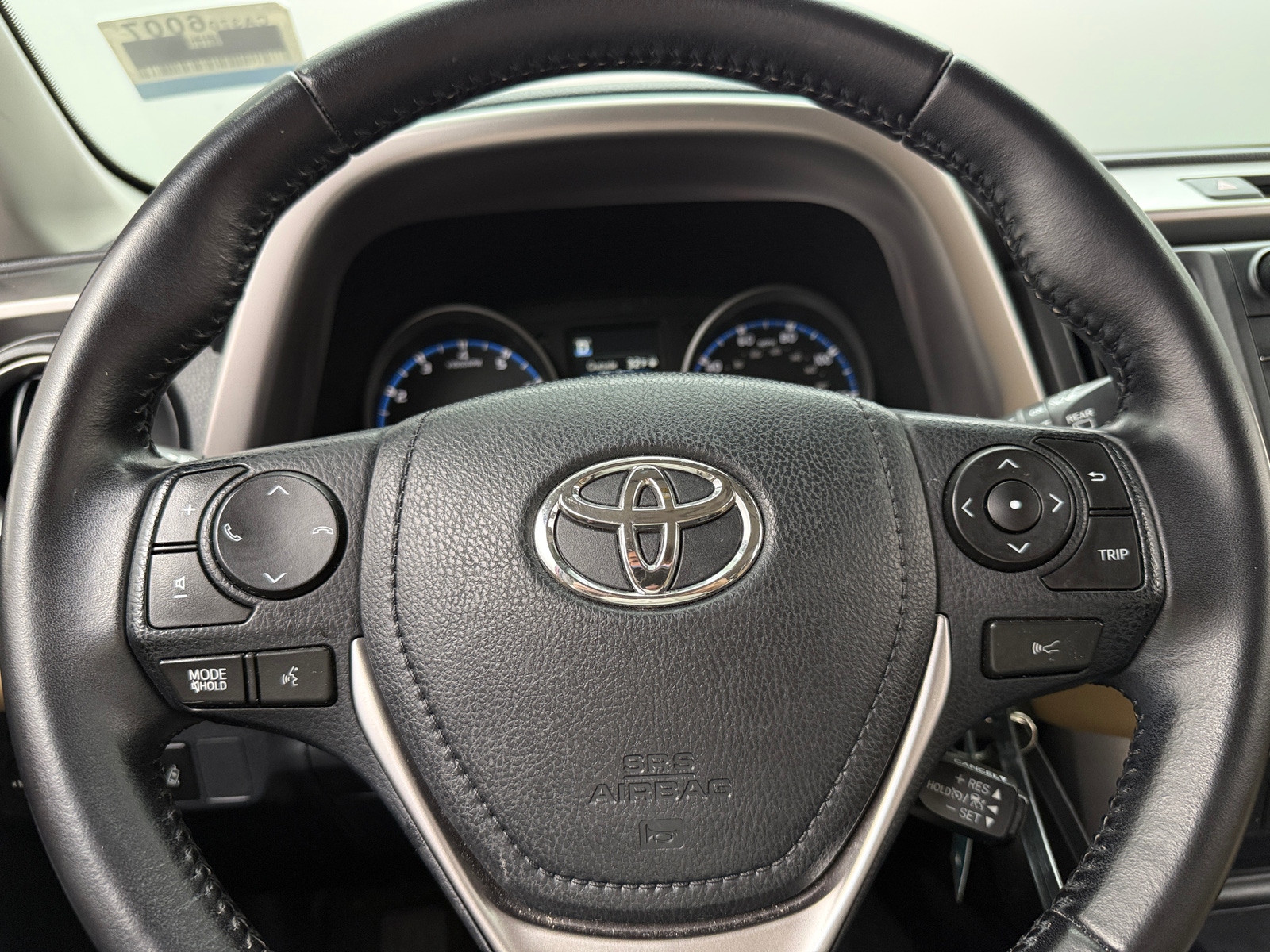 Thumbnail: 2017 Toyota RAV4 - 5