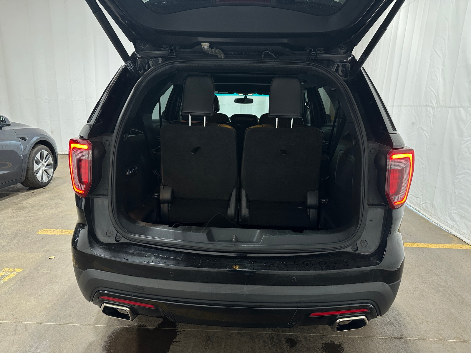 Thumbnail: 2017 Ford Explorer - 6