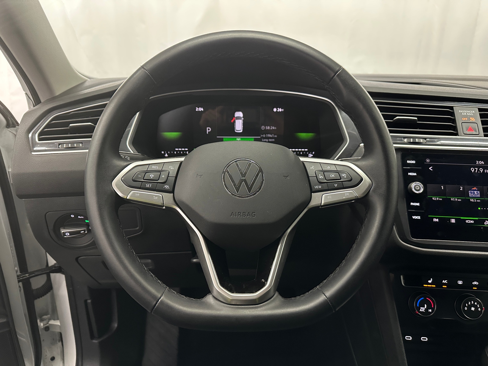 Thumbnail: 2024 Volkswagen Tiguan - 4